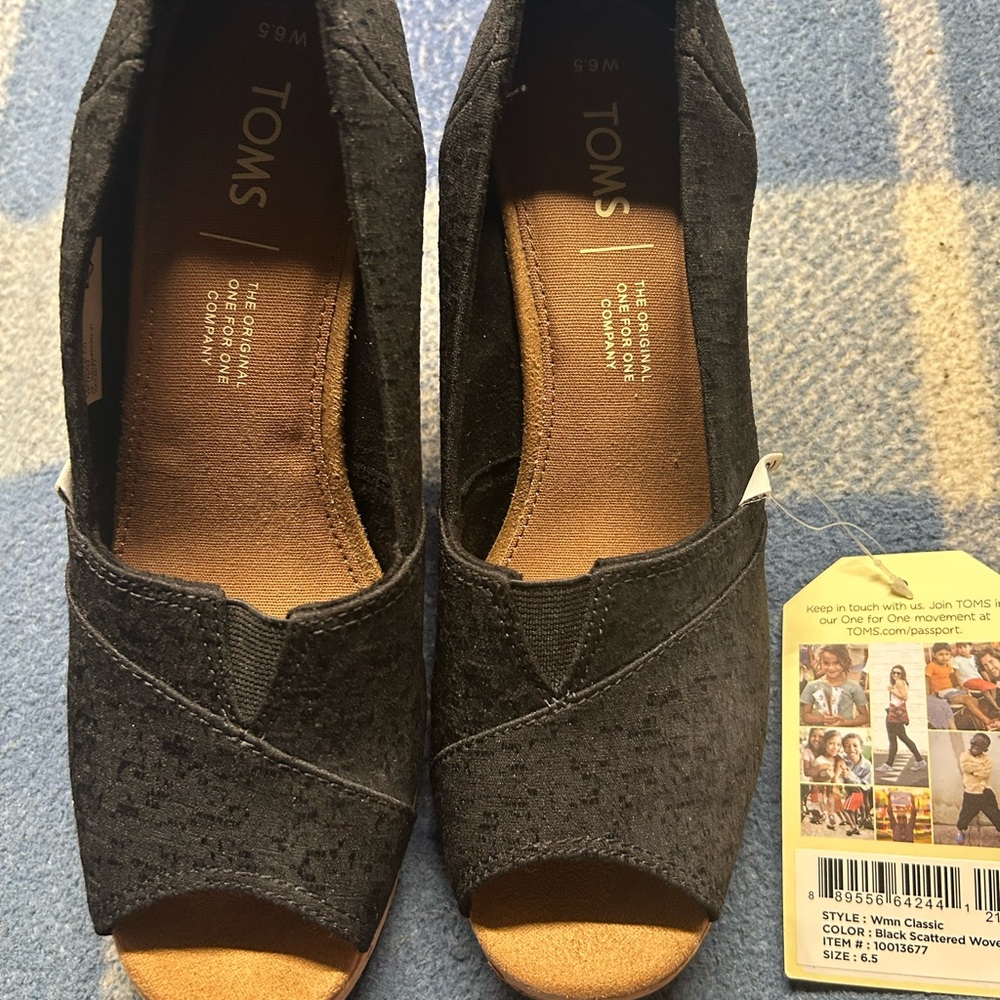 TOMS Women's Black Peep-Toe Mules